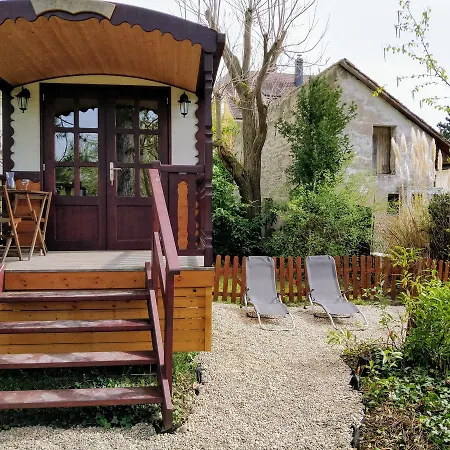 Chalet Roulotte Comtoise à